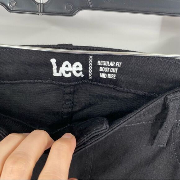 Lee Black Regular Fit Boot Cut Mid Rise Jeans size 14 New - Picture 2 of 4